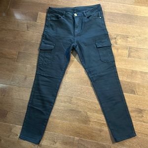 Sz Large 🇨🇦⭐️Like New Navy Cargo Jeans